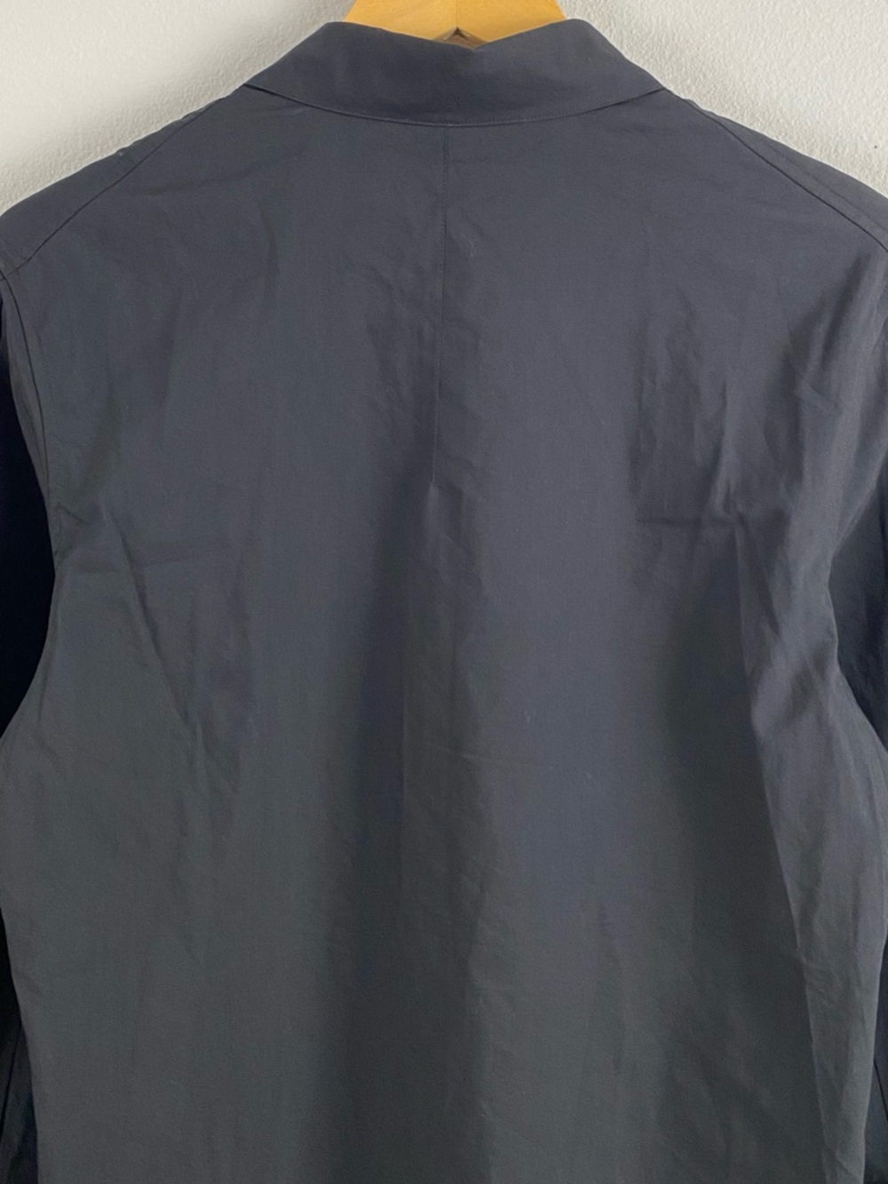 Lululemon Down To The Wire Long Sleeve Button Front Shirt | Slim Fit | Black - Picture 5 of 15